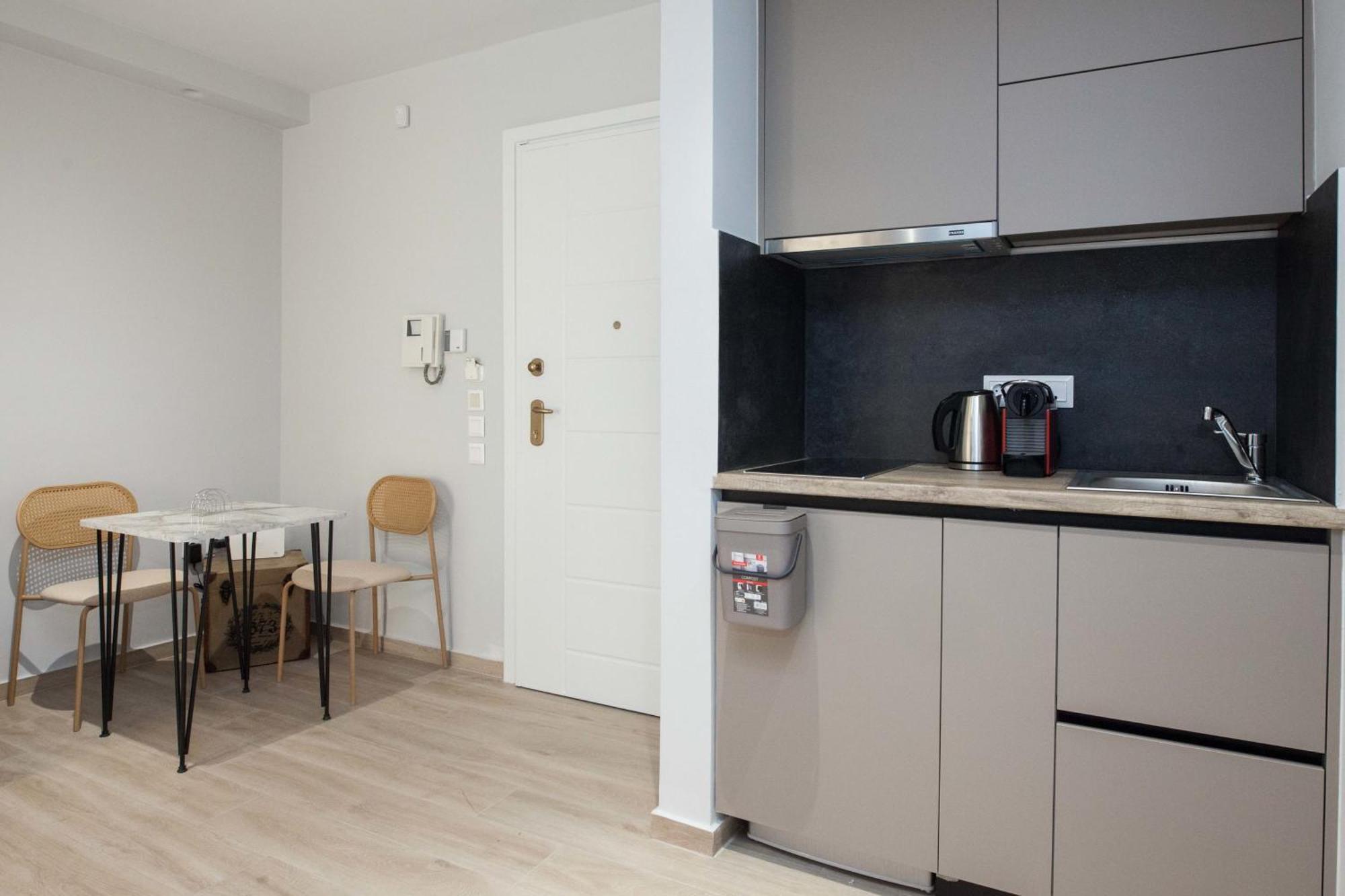 Petralona Gem Hotel-Style Studio With Balcony Atena Exterior foto